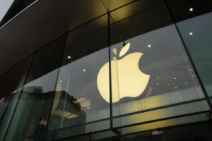 Apple fecha parceria superior a US$ 30 bilhões com Broadcom para produção de chips nos EUA