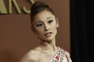 Ariana Grande entra na Justiça contra hackers que vazaram músicas