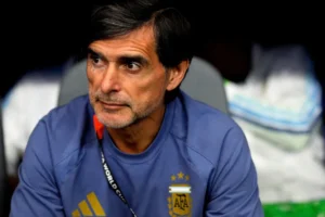 Auxiliar da Argentina que agrediu Dani Olmo diz: “Não foi soco”