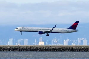 Aviões da Delta Air Lines entram em rota de colisão em aeroporto dos EUA