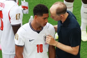 Bellingham bate de frente com Tuchel após críticas à Inglaterra