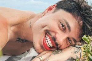 Bomtalvão fala de depressão, ansiedade e seletividade alimentar em peça sobre sua vida
