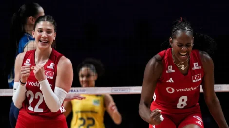 Brasil perde quinta final da Liga das Nações de Vôlei feminino e prolonga jejum
