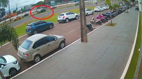 Câmeras de segurança registram atropelamento de trabalhador na Avenida Colombo, em Maringá