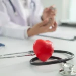 Cardiologista revela 5 hábitos que abandonou para proteger o coração