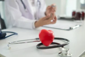 Cardiologista revela 5 hábitos que abandonou para proteger o coração