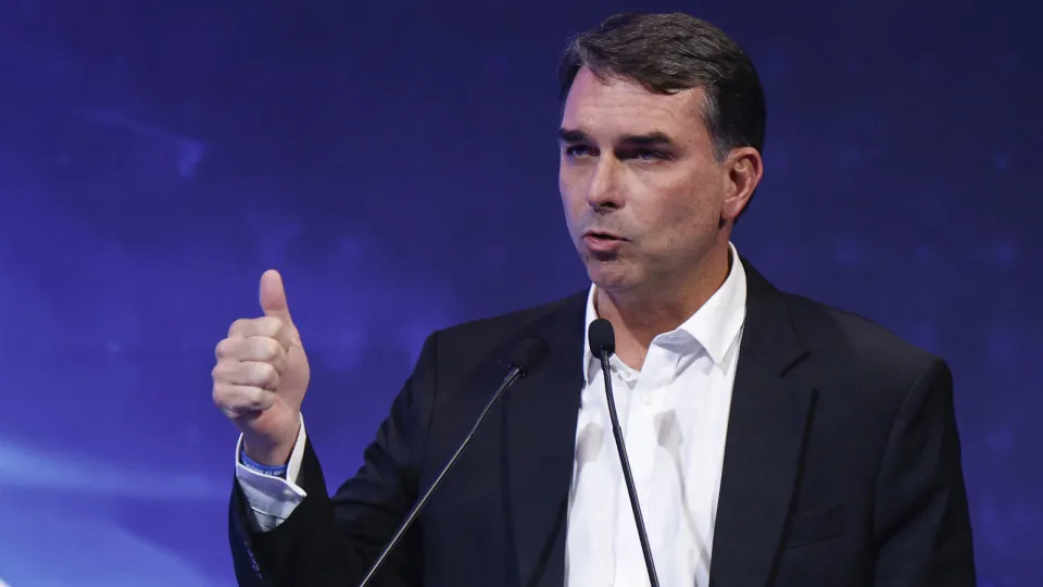 Carta de Flávio aos EUA inclui proposta para restringir integração do Pix