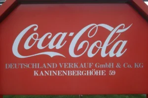 Coca-Cola supera expectativas no 2º trimestre e eleva guidance