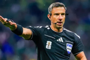 Conheça o árbitro escolhido para apitar a final da Copa do Mundo