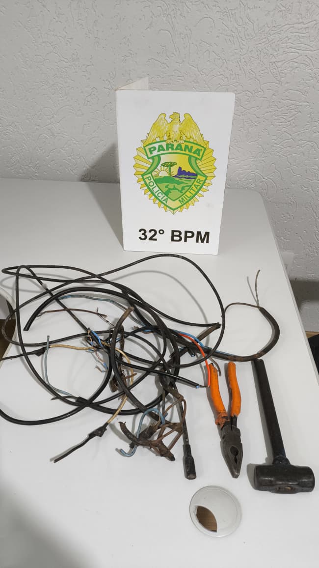 Criminoso causa apagão ao vandalizar postes para furtar cobre na região