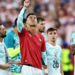 Cristiano Ronaldo chora ao homenagear Diogo Jota após vitória de Portugal