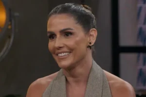 Deborah Secco relata que teve arma apontada para ela no trânsito