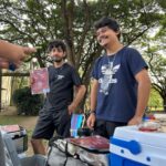 Dia do chocolate - jovem empreendedor conquista comunidade universitária ao vender bombons na UEM