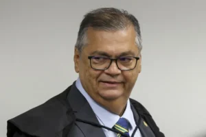 Dino manda presidentes de 21 partidos explicarem se têm 'cotas' para emendas parlamentares