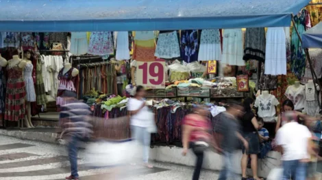 Economistas diminuem previsão da inflação pela terceira semana seguida