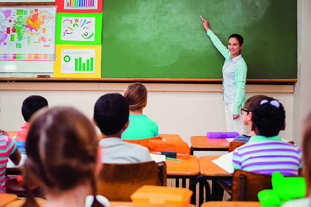 Educação financeira pode ser incluída no currículo escolar
