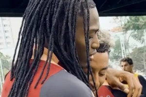 Em 'guerra' com o AC Milan, Rafael Leão treina com o Corinthians