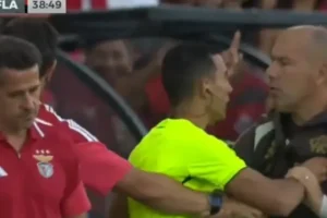 Entrada de Prestianni gera tensão e bate-boca em Benfica x Flamengo