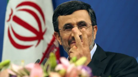 Escritório de Ahmadinejad nega existência de plano de Israel para recolocá-lo no poder no Irã