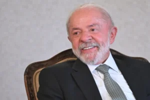 FMI aumenta previsão de crescimento do Brasil e da China, mas reduz a do mundo