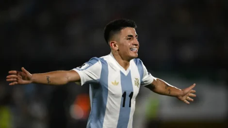 Flamengo entra na disputa por Almada com River, e acena com melhor proposta