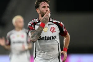 Flamengo recebe proposta de clube turco pelo zagueiro Léo Pereira