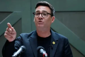 Futuro primeiro-ministro aposta em 'manchesterismo' para transformar Reino Unido