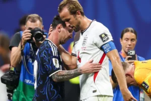 Gesto de Messi com Kane após a semifinal emociona torcedores; veja