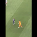 Goleiro do Paraguai foi ignorado por Mbappé e reação viraliza; veja