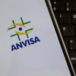 Golpistas fazem vídeos de celebridades com IA para vender medicamentos nas redes sociais, alerta Anvisa
