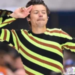 Harry Styles come pão de queijo e passeia no Ibirapuera antes de show em SP