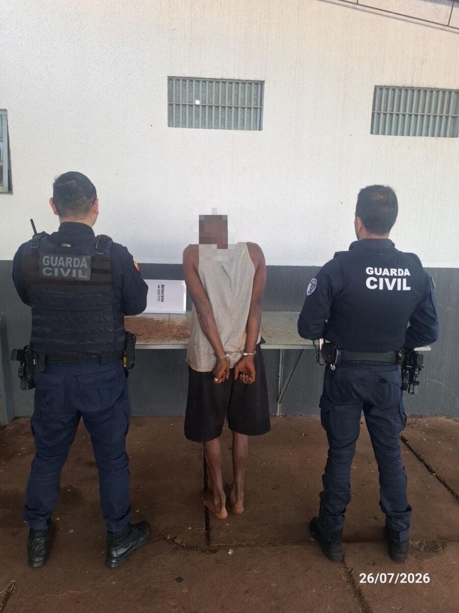 Homem é preso após atingir mulher com pedrada na cabeça no Jardim Ipanema, em Maringá