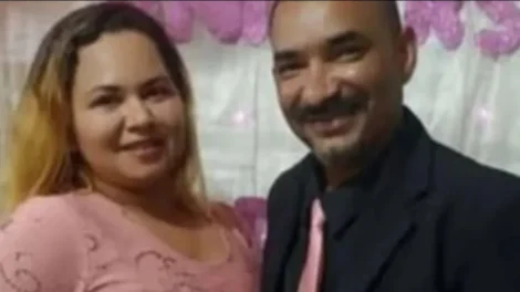 Homem mata esposa e deixa recado ao filho antes de ser preso
