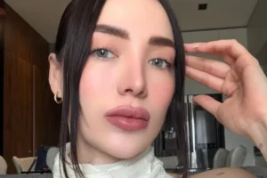 Influenciadora mexicana morre aos 30 após cirurgia plástica