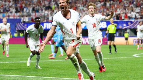 Inglaterra elimina RD Congo com dois gols de Kane e avança às oitavas