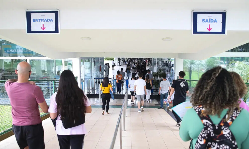 Inscrições para o Fies do segundo semestre começam na terça-feira (14)