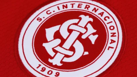 Inter usou áudio falso de VAR em julgamento de zagueiro no STJD; entenda