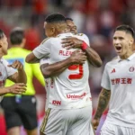 Internacional e Cruzeiro retomam o Brasileirão em confronto direto por posições na tabela