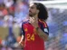Jogador espanhol Marc Cucurella mantém cabelo longo para que filho autista o reconheça em campo