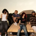 Jonabug faz show em Maringá com Jovens Ateus no Tribo's Bar e homenageia Juninho