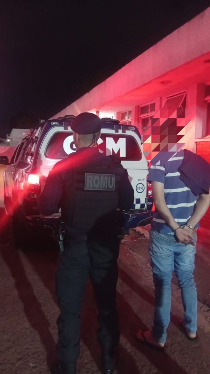 Jovem é preso pela Guarda após mãe informar o paradeiro dele, em Maringá