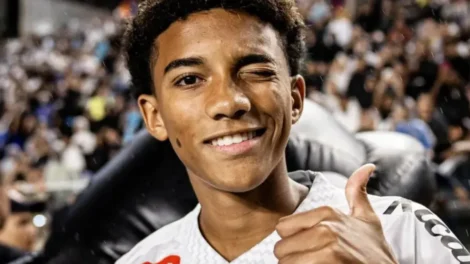 Juninho volta a ser Robinho Jr. e é um dos relacionados de Cuca no Santos