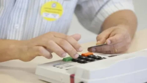 Justiça Eleitoral começa a convocar mesários para eleições de outubro