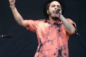 Justiça manda D2 incluir nome de compositora em canção; defesa diz que crédito nunca foi retirado