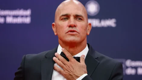 Kelly Slater volta ao circuito mundial em etapa no Taiti