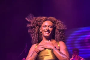 Liniker se despede do disco 'Caju' em São Paulo; veja agenda de shows