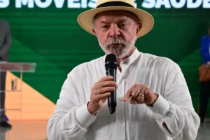 Lula diz não ser 'louco' para brigar com EUA e China, e Alckmin critica Milei