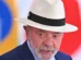 Lula mostra dedo do meio durante evento do Governo