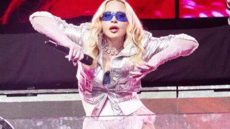 Madonna agradece fãs após álbum chegar ao topo da Billboard: 'Meu sonho era levar alegria'