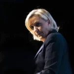 Marine Le Pen poderá concorrer à Presidência, mas com tornozeleira, decide Justiça na França